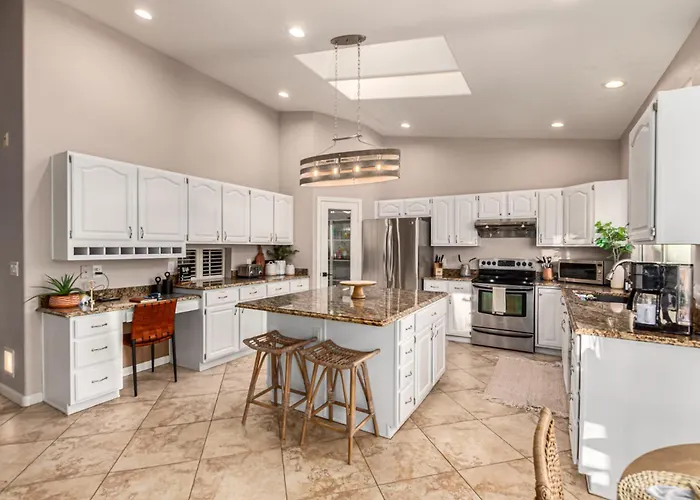 Holiday home New Paradise Park Htd Pool Games Bbq Phoenix